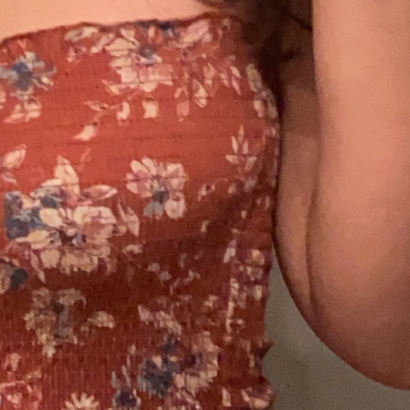 flower pattern top - Picture 1 of 2